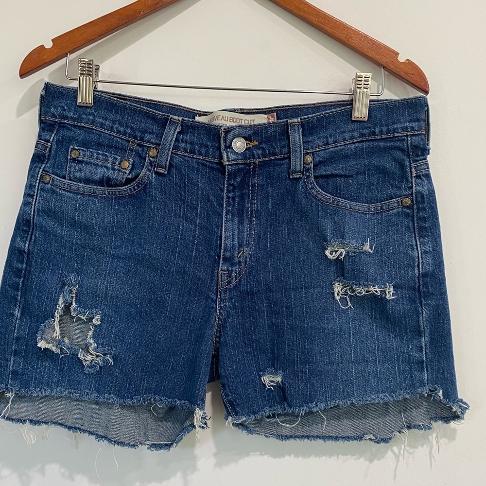 Levi’s High Waisted Shorts DIY